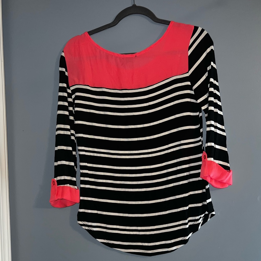 3FOR$10 NWT Rue21 top - Picture 3 of 3